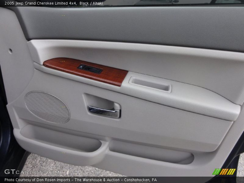 Black / Khaki 2005 Jeep Grand Cherokee Limited 4x4