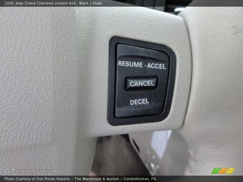 Black / Khaki 2005 Jeep Grand Cherokee Limited 4x4