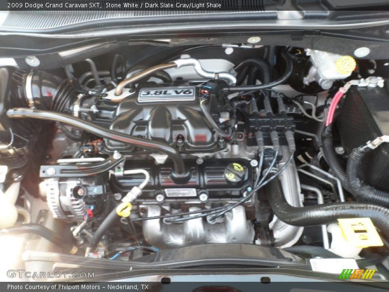 Stone White / Dark Slate Gray/Light Shale 2009 Dodge Grand Caravan SXT