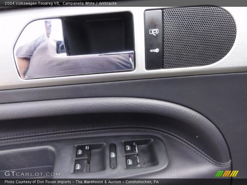 Campanella White / Anthracite 2004 Volkswagen Touareg V8