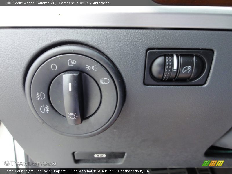 Campanella White / Anthracite 2004 Volkswagen Touareg V8