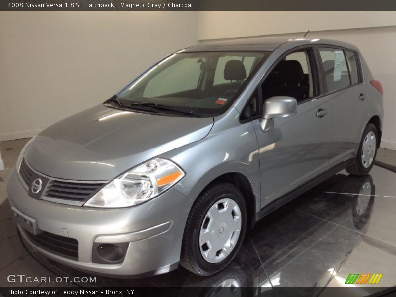 Magnetic Gray / Charcoal 2008 Nissan Versa 1.8 SL Hatchback