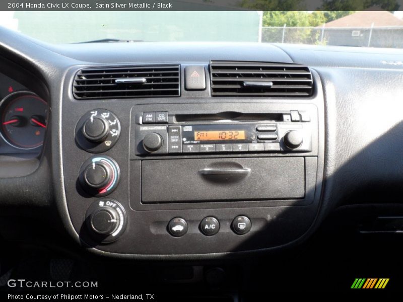 Satin Silver Metallic / Black 2004 Honda Civic LX Coupe