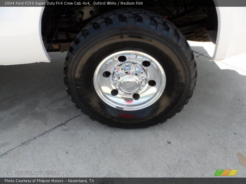 Oxford White / Medium Flint 2004 Ford F250 Super Duty FX4 Crew Cab 4x4