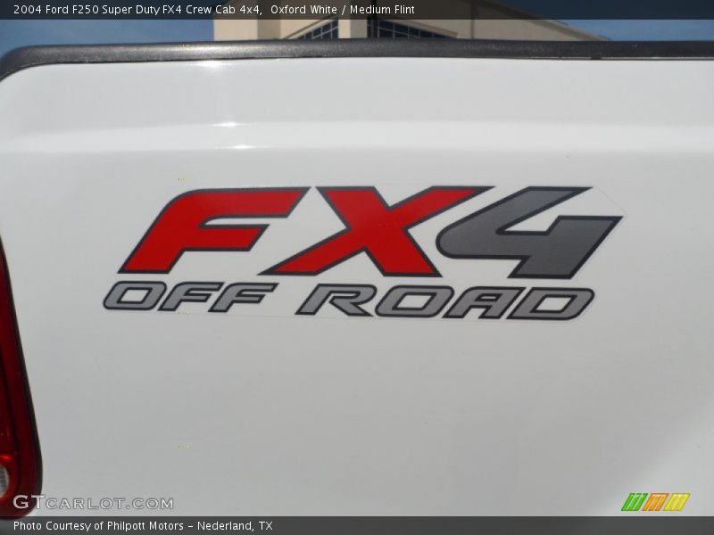 Oxford White / Medium Flint 2004 Ford F250 Super Duty FX4 Crew Cab 4x4