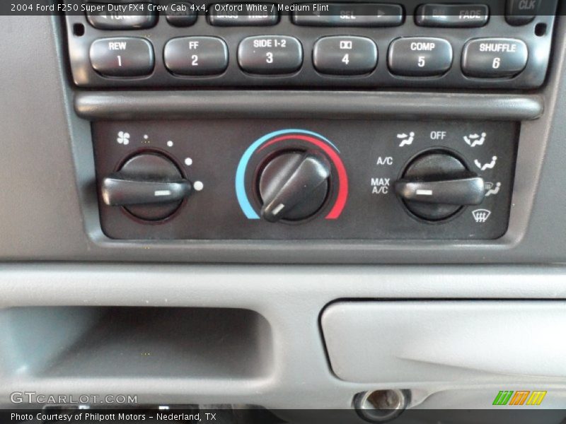 Oxford White / Medium Flint 2004 Ford F250 Super Duty FX4 Crew Cab 4x4