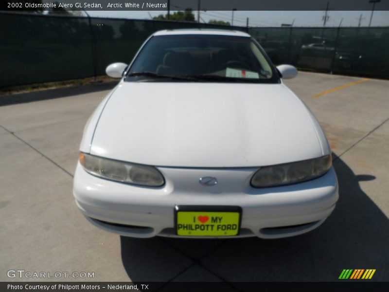 Arctic White / Neutral 2002 Oldsmobile Alero GL Sedan
