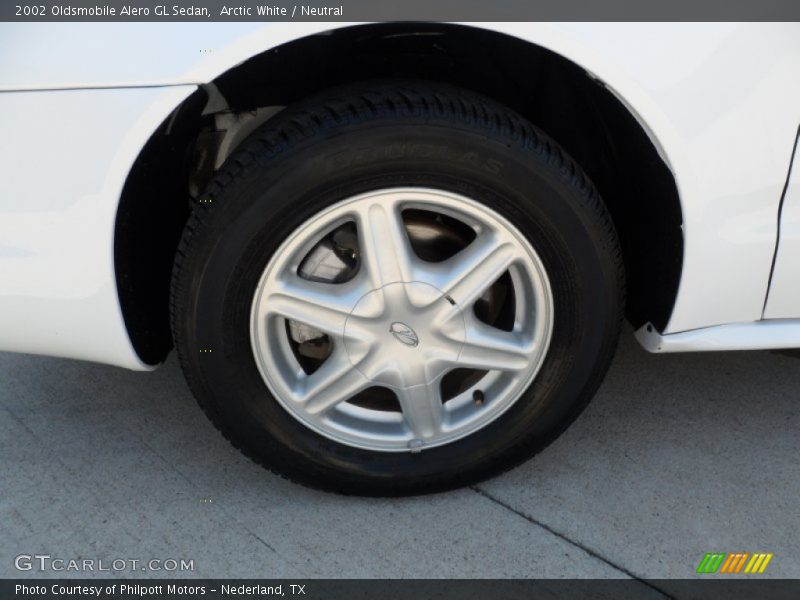 Arctic White / Neutral 2002 Oldsmobile Alero GL Sedan