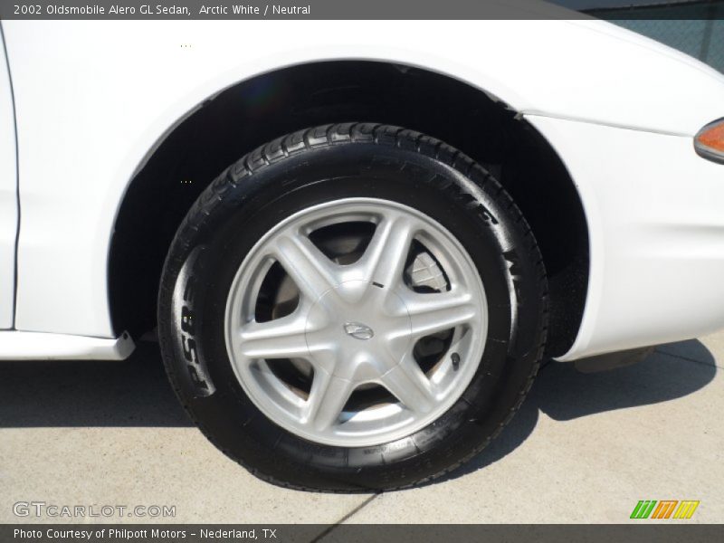 Arctic White / Neutral 2002 Oldsmobile Alero GL Sedan