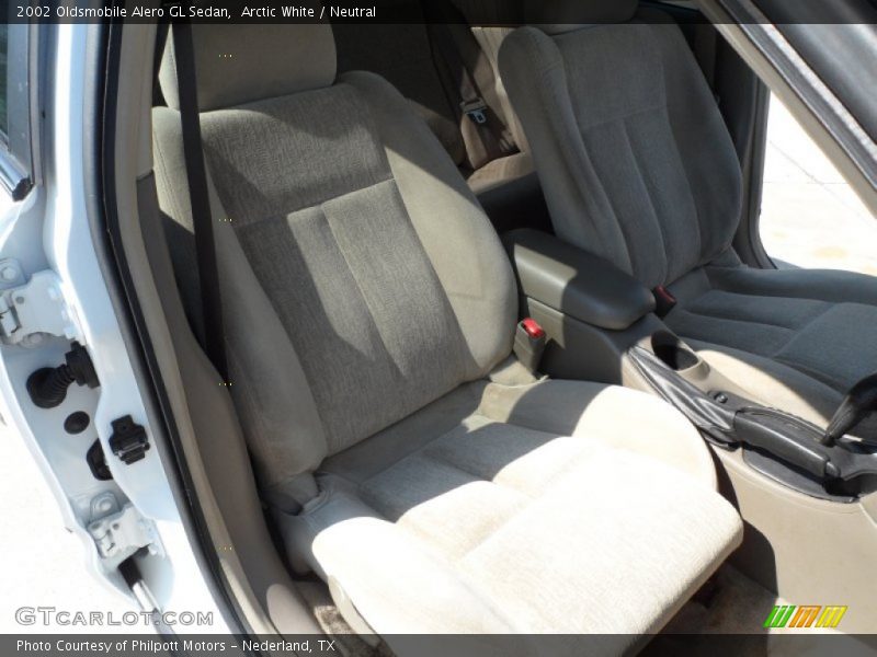 Arctic White / Neutral 2002 Oldsmobile Alero GL Sedan
