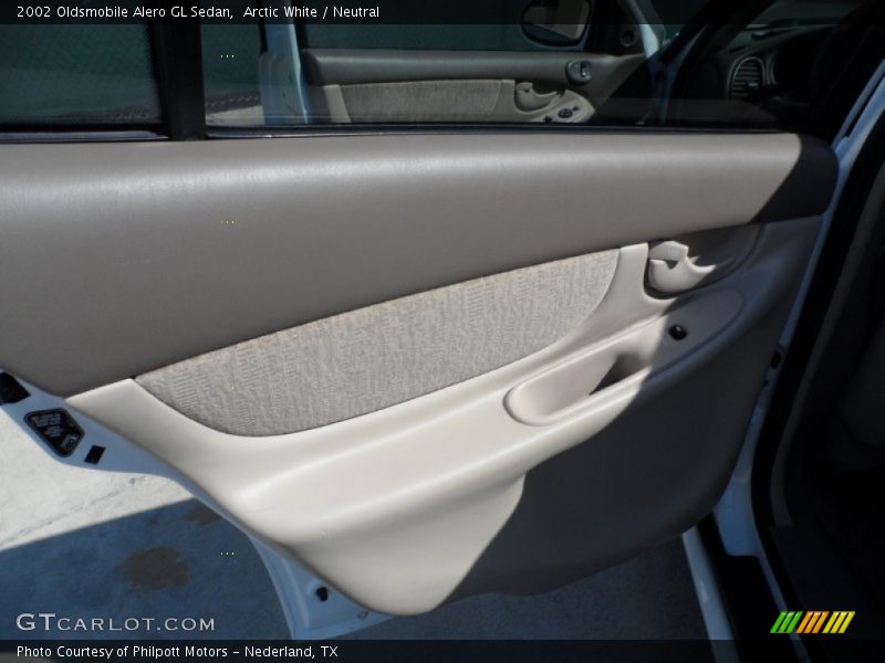 Arctic White / Neutral 2002 Oldsmobile Alero GL Sedan