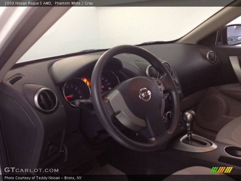 Phantom White / Gray 2009 Nissan Rogue S AWD