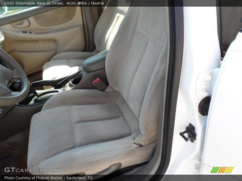 Arctic White / Neutral 2002 Oldsmobile Alero GL Sedan