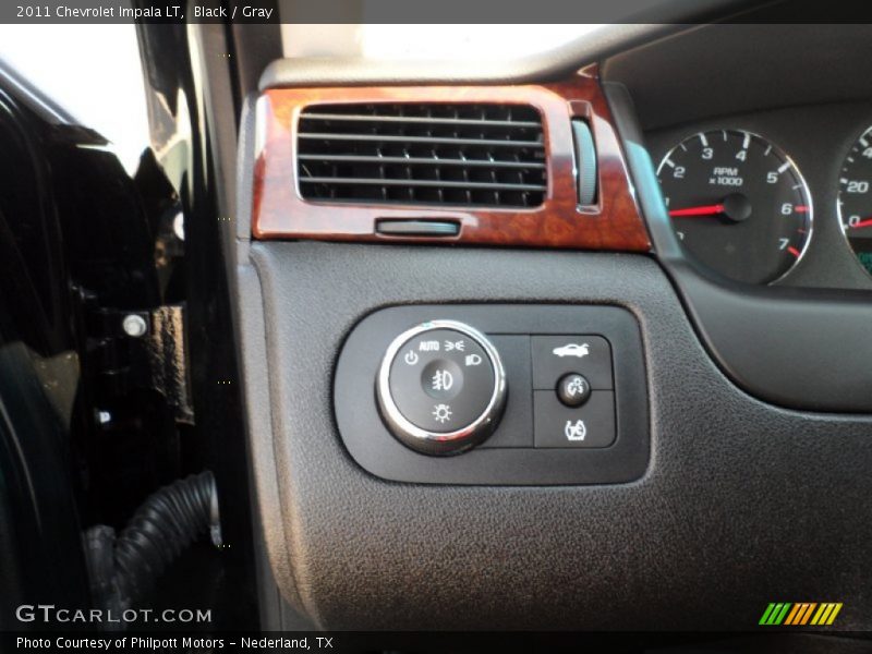 Black / Gray 2011 Chevrolet Impala LT