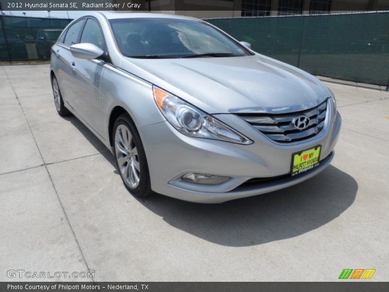 Radiant Silver / Gray 2012 Hyundai Sonata SE