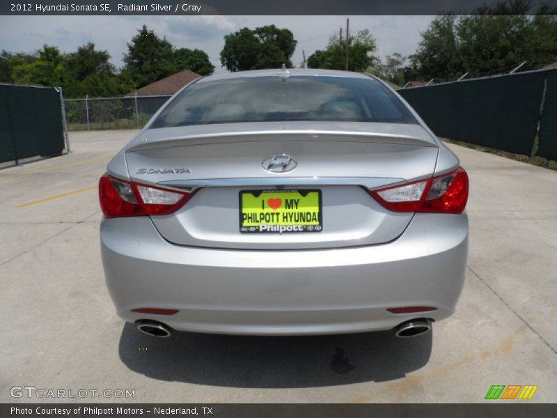 Radiant Silver / Gray 2012 Hyundai Sonata SE