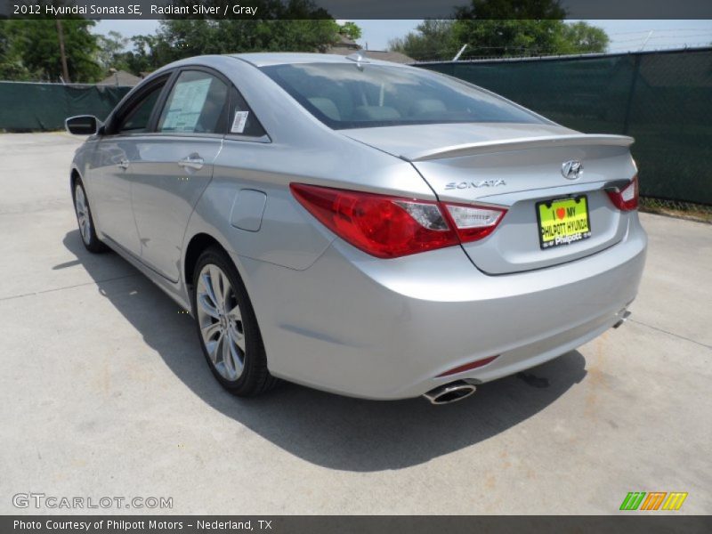 Radiant Silver / Gray 2012 Hyundai Sonata SE