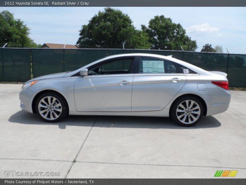 Radiant Silver / Gray 2012 Hyundai Sonata SE