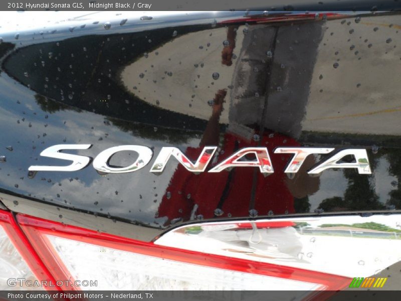 Midnight Black / Gray 2012 Hyundai Sonata GLS