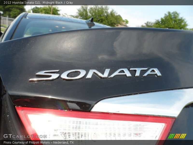 Midnight Black / Gray 2012 Hyundai Sonata GLS