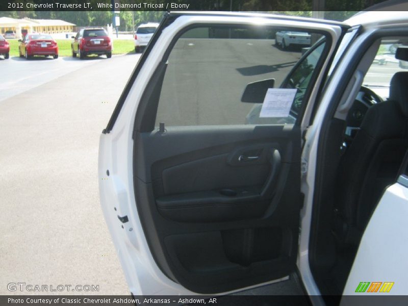 White Diamond Tricoat / Ebony 2012 Chevrolet Traverse LT