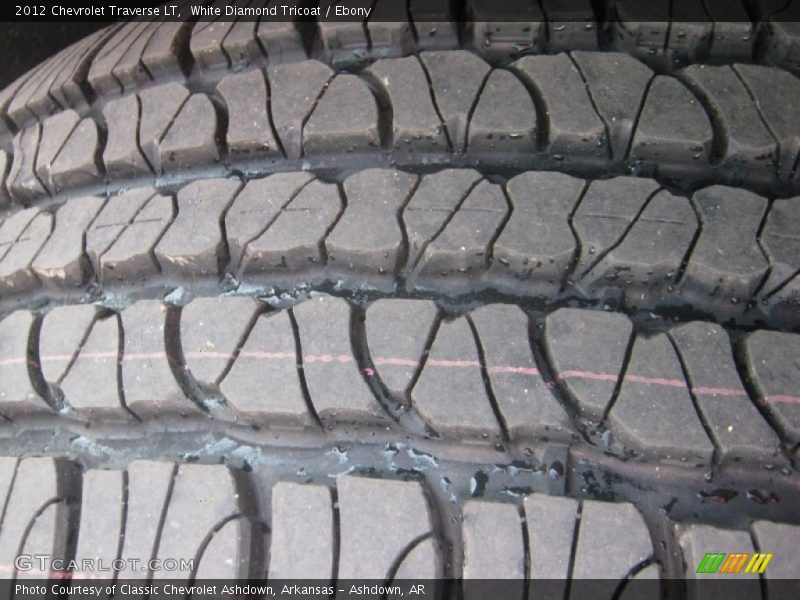 White Diamond Tricoat / Ebony 2012 Chevrolet Traverse LT