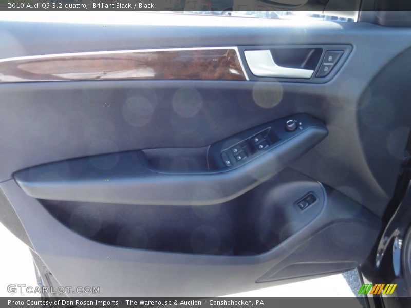 Brilliant Black / Black 2010 Audi Q5 3.2 quattro