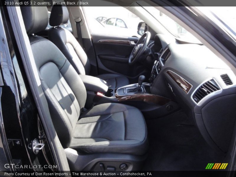Brilliant Black / Black 2010 Audi Q5 3.2 quattro