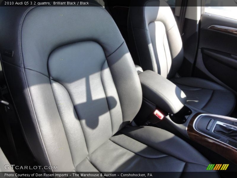 Brilliant Black / Black 2010 Audi Q5 3.2 quattro
