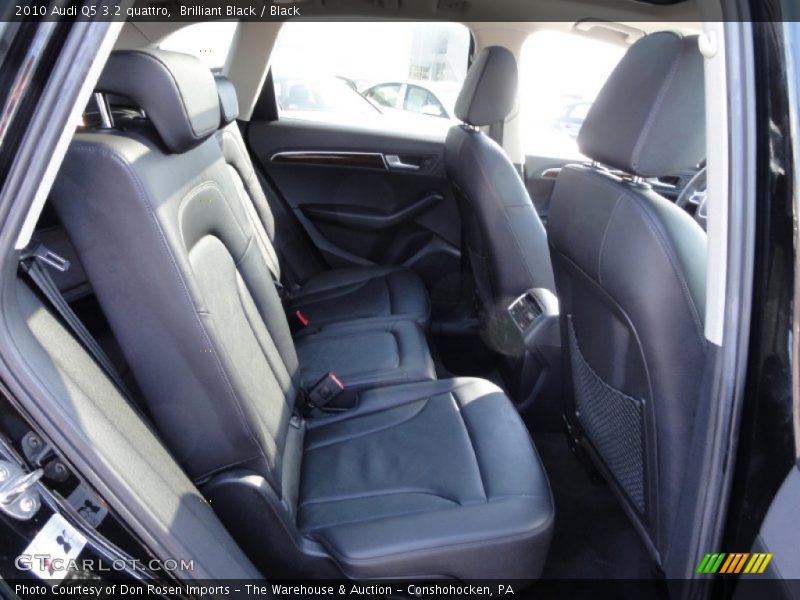 Brilliant Black / Black 2010 Audi Q5 3.2 quattro