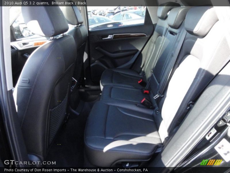 Brilliant Black / Black 2010 Audi Q5 3.2 quattro