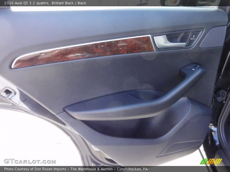 Brilliant Black / Black 2010 Audi Q5 3.2 quattro