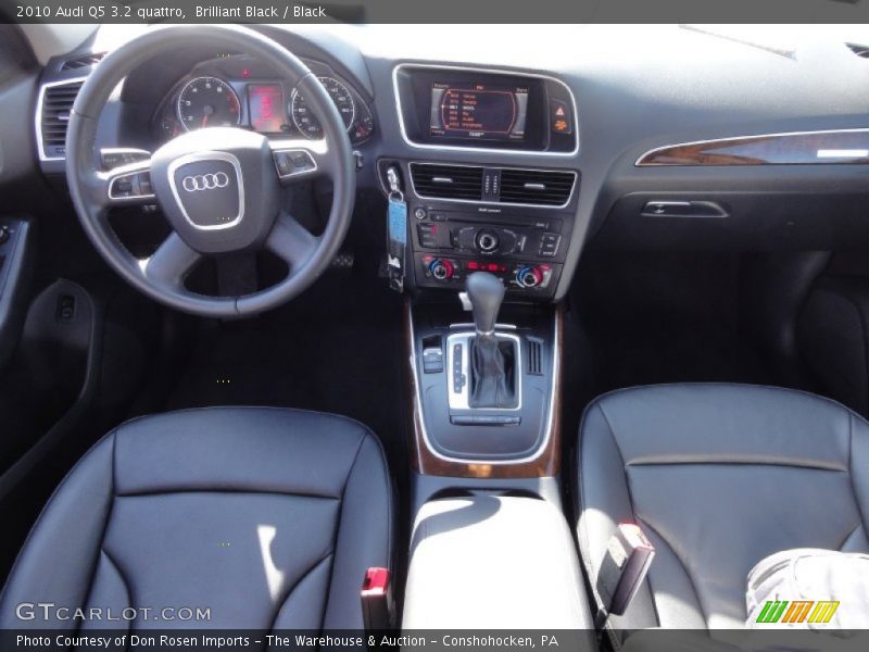 Brilliant Black / Black 2010 Audi Q5 3.2 quattro