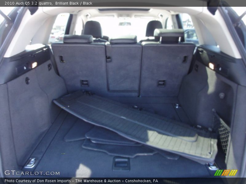 Brilliant Black / Black 2010 Audi Q5 3.2 quattro