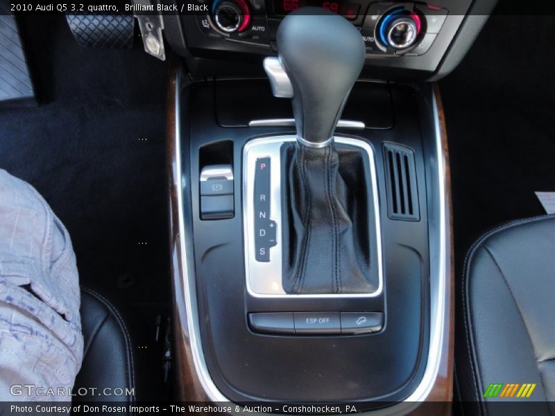 Brilliant Black / Black 2010 Audi Q5 3.2 quattro