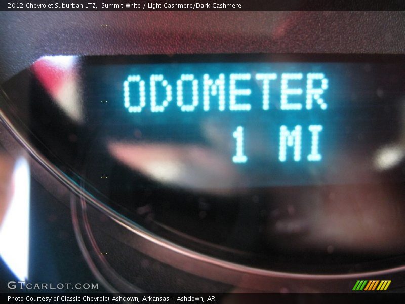 Summit White / Light Cashmere/Dark Cashmere 2012 Chevrolet Suburban LTZ