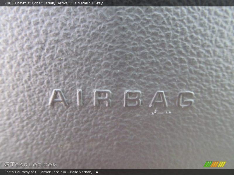 Arrival Blue Metallic / Gray 2005 Chevrolet Cobalt Sedan