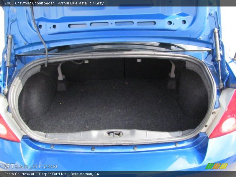 Arrival Blue Metallic / Gray 2005 Chevrolet Cobalt Sedan