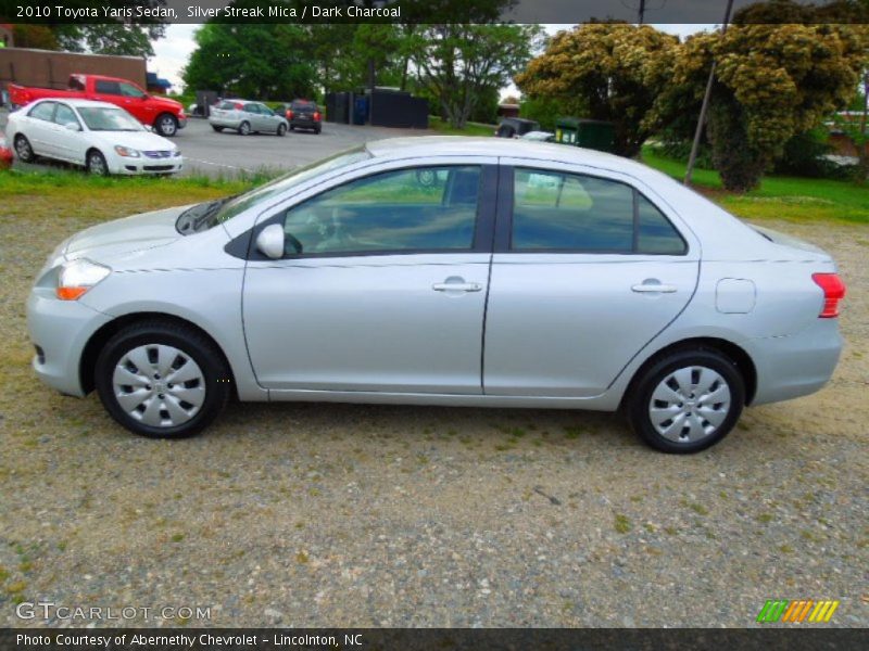 Silver Streak Mica / Dark Charcoal 2010 Toyota Yaris Sedan