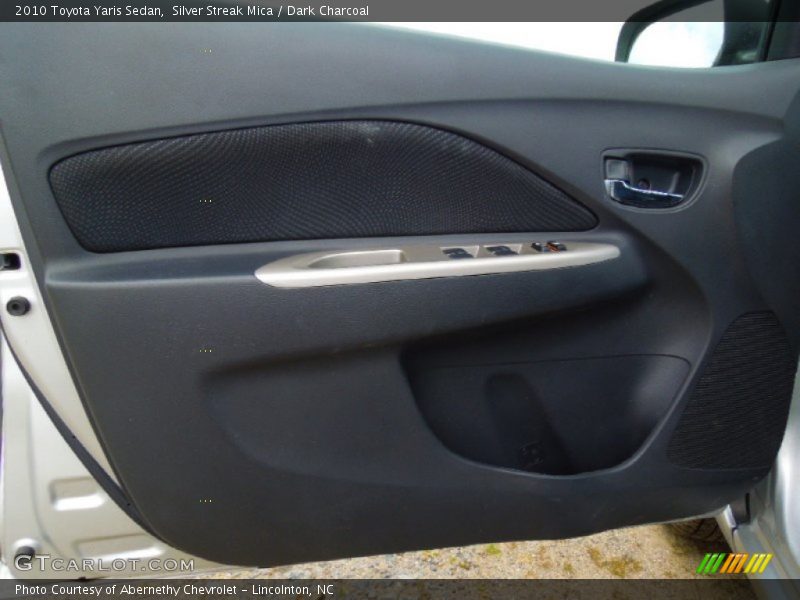 Silver Streak Mica / Dark Charcoal 2010 Toyota Yaris Sedan
