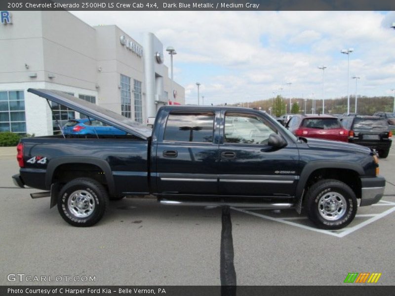 Dark Blue Metallic / Medium Gray 2005 Chevrolet Silverado 2500HD LS Crew Cab 4x4