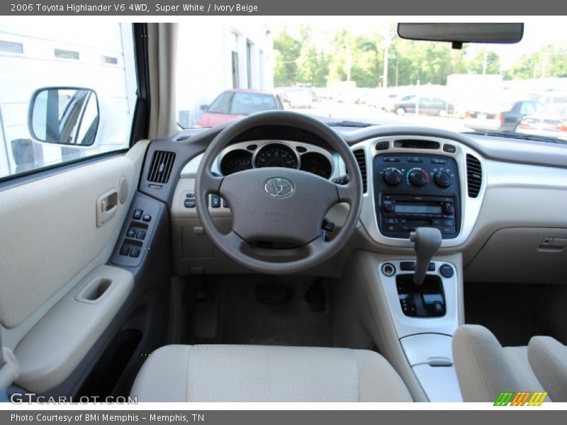 Super White / Ivory Beige 2006 Toyota Highlander V6 4WD