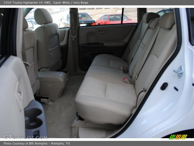 Super White / Ivory Beige 2006 Toyota Highlander V6 4WD
