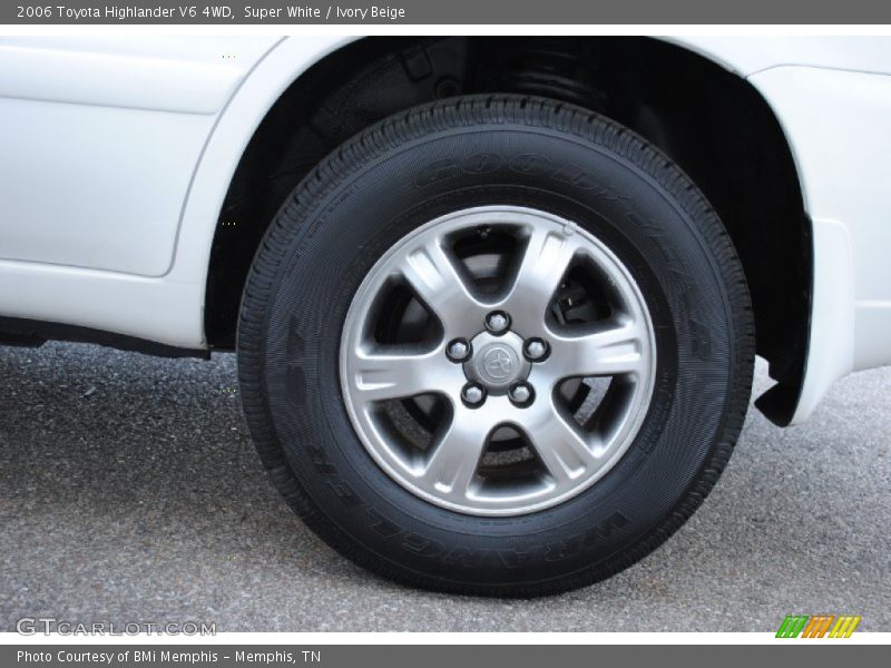 Super White / Ivory Beige 2006 Toyota Highlander V6 4WD
