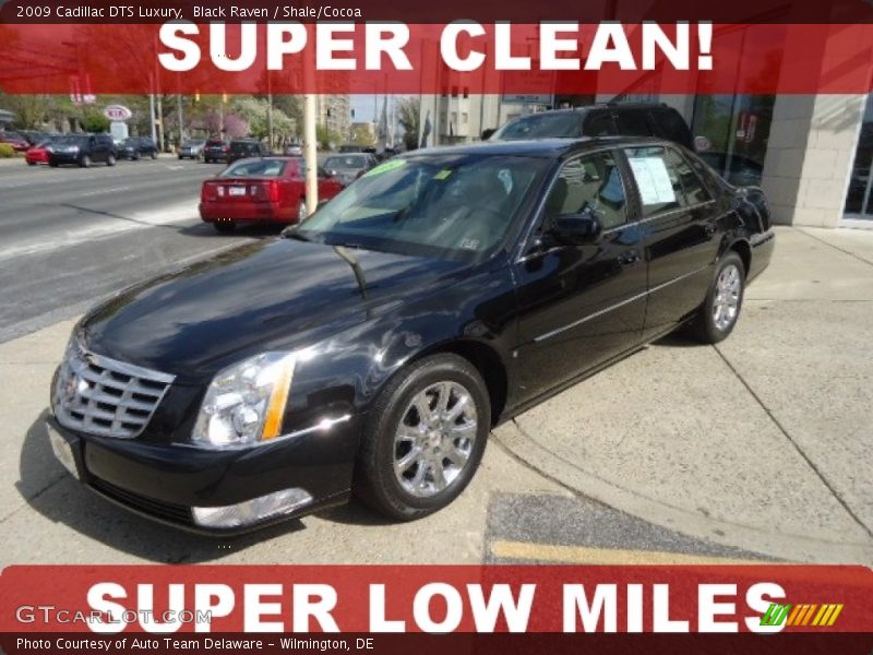 Black Raven / Shale/Cocoa 2009 Cadillac DTS Luxury