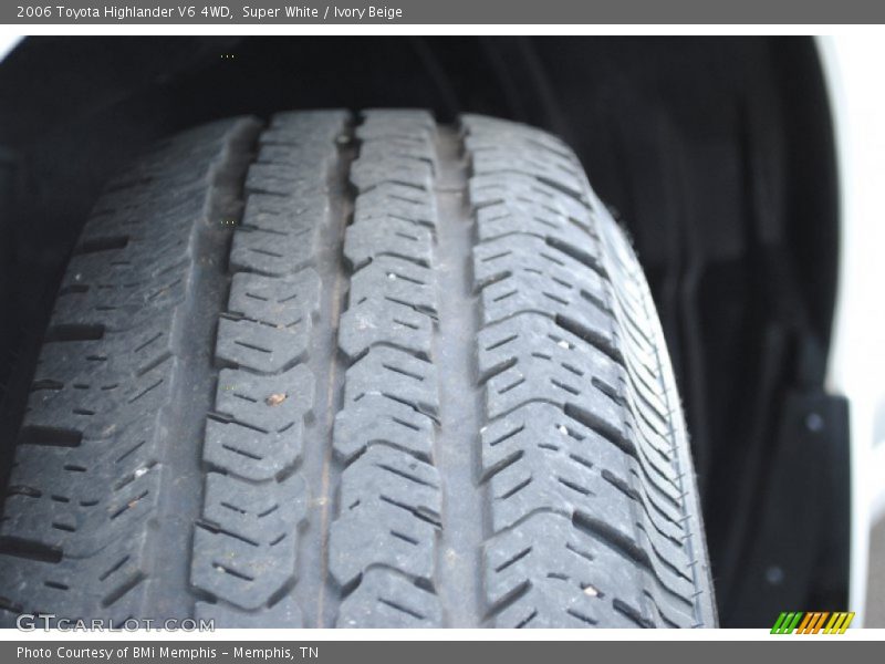 Super White / Ivory Beige 2006 Toyota Highlander V6 4WD
