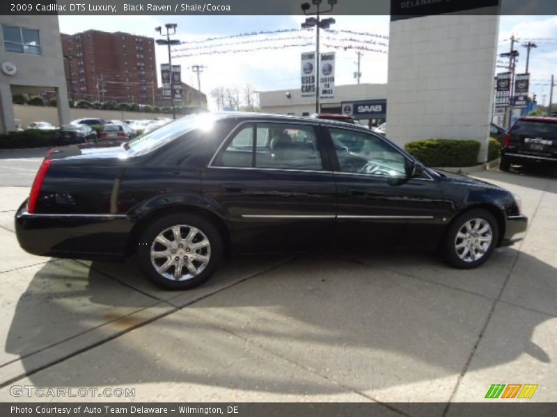 Black Raven / Shale/Cocoa 2009 Cadillac DTS Luxury