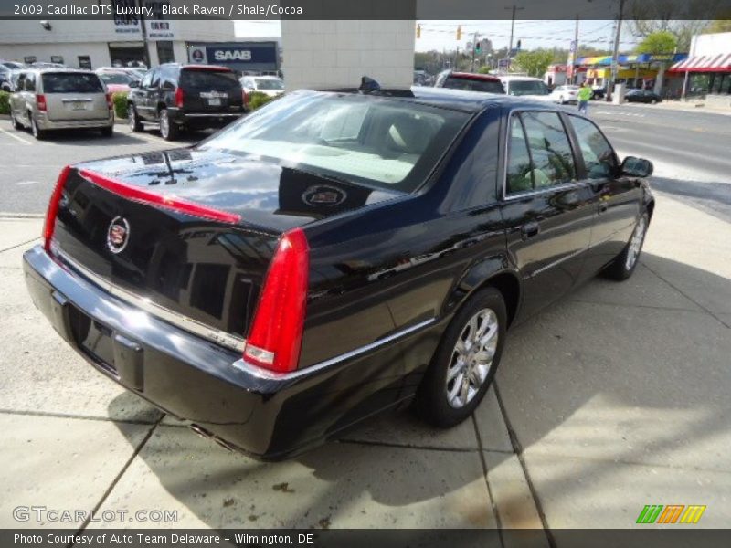 Black Raven / Shale/Cocoa 2009 Cadillac DTS Luxury