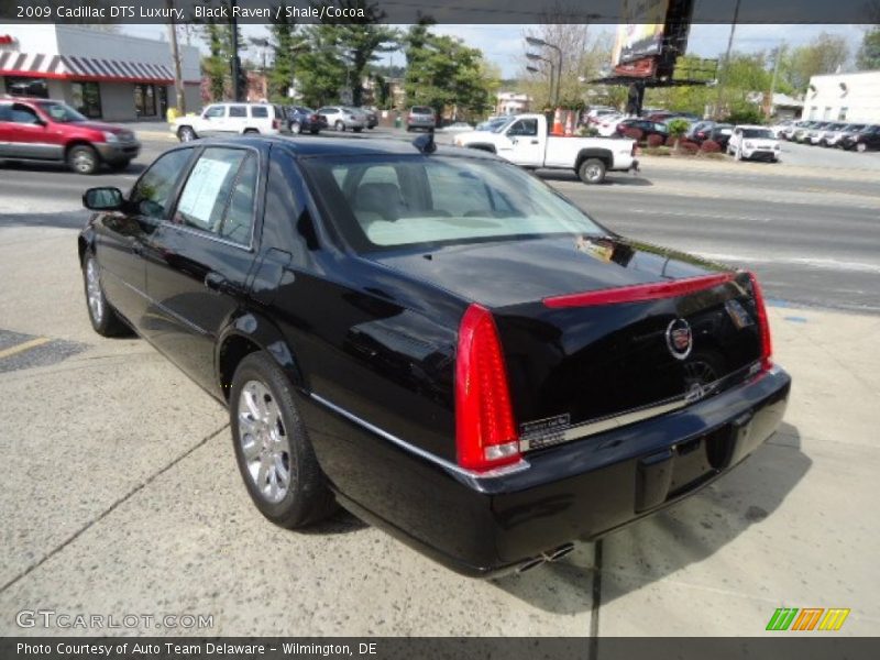 Black Raven / Shale/Cocoa 2009 Cadillac DTS Luxury