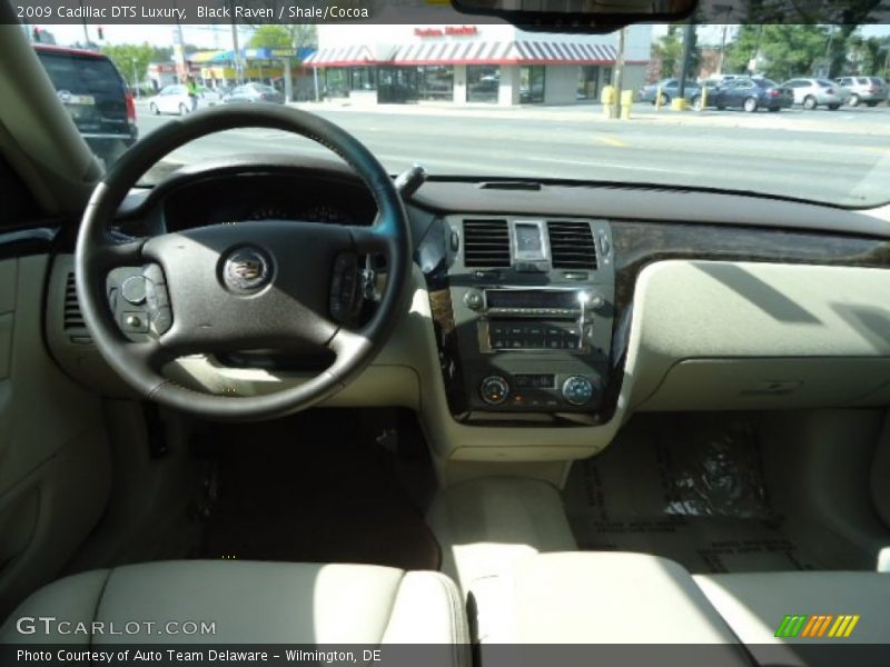Black Raven / Shale/Cocoa 2009 Cadillac DTS Luxury